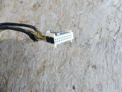 Mercedes White Gray 20 Pole Connector 04654578282